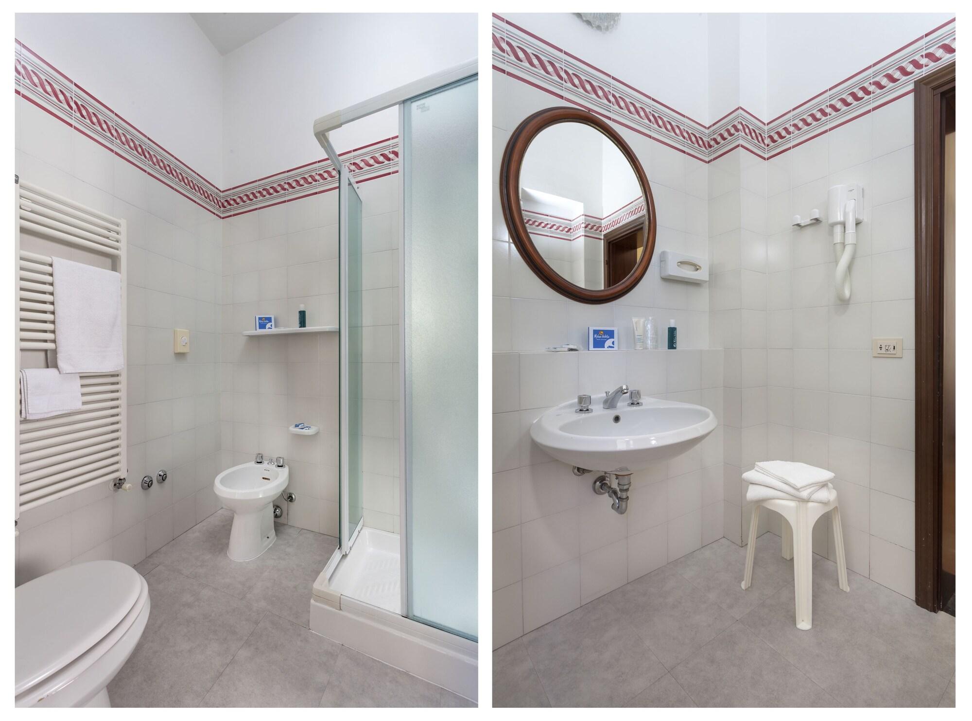Hotel Milano Helvetia - In Centro Con Piscina ริชโชเน ภายนอก รูปภาพ